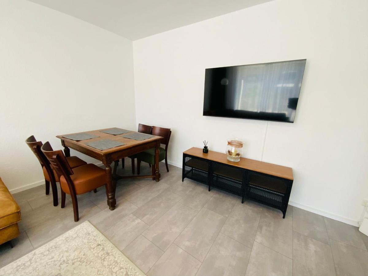 Sehr Schoenes Haus Mit Terasse Naehe Duesseldorf Apartamento Krefeld Exterior foto