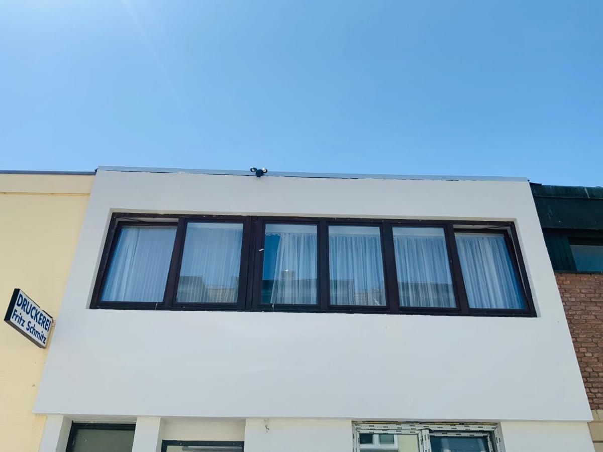 Sehr Schoenes Haus Mit Terasse Naehe Duesseldorf Apartamento Krefeld Exterior foto